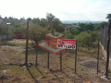 EN VENTA TERRENO EN SIQUIMAN Bº MOJARRAS A 200 Ms DEL RIO MALLIN CON  VISTA A LAS SIERRAS REF: 877