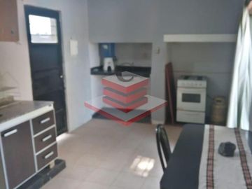 EN VENTA 2 CASAS MAS DEPARTAMENTO CON PILETA EN TANTI A DOS CUADRAS DE RUTA 28 REF: 1872