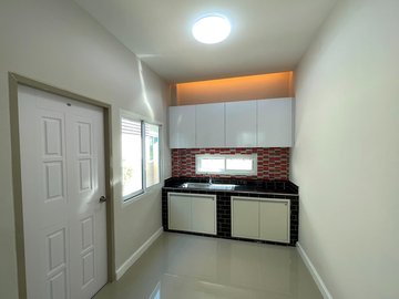 Urgent sale single house Thanwa Town Project Udon Thani-Ban Lueam Mueang Udon Thani, newly renovated, 2-story detached house, convenient transportatio