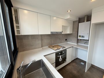 Venta departamento semipiso 2 ambientes a la calle a estrenar, La Perla