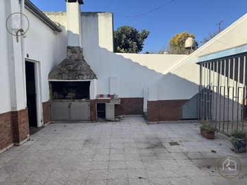Casa de 3 dormitorios en venta, Alberdi
