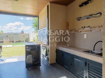 CASA EN PRADERAS 3 - Calle Brasilia
