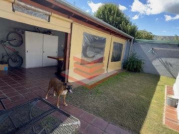 CASA EN VENTA CON PILETA EN SANTA MARÍA SALIDA A DOS CALLES GAS NATURAL A 50M RUTA 38 ref 3068