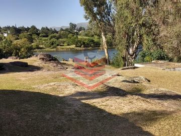 EN VENTA CASA EN SIQUIMAN CON ACCESO AL LAGO Y VISTA LAS SIERRAS REF: 820