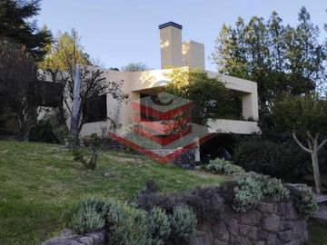 CASA QUINTA EN VENTA VILLA PARQUE SIQUIMAN VISTA LAGO Y SIERRAS
