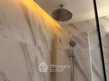 1-BR Condo at Muniq Sukhumvit 23 near MRT Sukhumvit