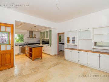 Venta Casa 5 ambientes en dos plantas, con pileta y quincho cerrado en La Reserva Cardales