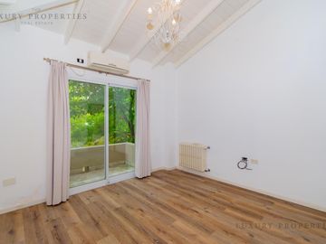 Venta Casa 5 ambientes en dos plantas, con pileta y quincho cerrado en La Reserva Cardales