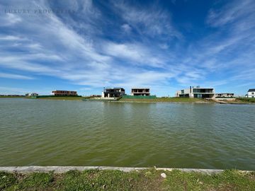 Terreno en Venta 947m2 en Los Puentes, Nordelta
