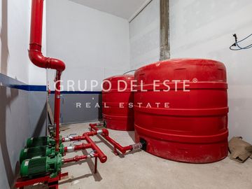 Depósito en Flores
