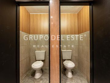 Depósito en Flores