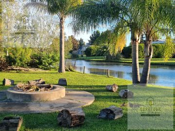 VENTA, CASA A LAGUNA, POSADA DE LOS LAGOS al 100