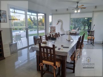 VENTA, CASA A LAGUNA, POSADA DE LOS LAGOS al 100