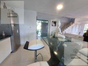 VENTA, CASA A LAGUNA, POSADA DE LOS LAGOS al 100