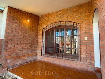 Casa en venta 4 dormitorios Barrio Tres Cerritos Salta Capital