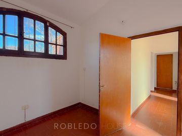 Casa en venta 4 dormitorios Barrio Tres Cerritos Salta Capital
