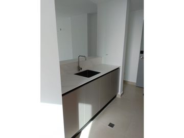 12 DE OCTUBRE / PH CENTERPOINT TOWER / 77M /LINEA BLANCA / BALCON