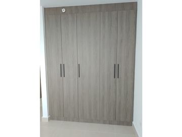 12 DE OCTUBRE / PH CENTERPOINT TOWER / 77M /LINEA BLANCA / BALCON