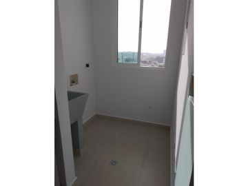 12 DE OCTUBRE / PH CENTERPOINT TOWER / 77M /LINEA BLANCA / BALCON