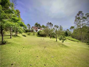 Venta Casa Chalet Holandes Independiente a 8 minutos de Llanogrande