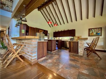 Venta Casa Chalet Holandes Independiente a 8 minutos de Llanogrande