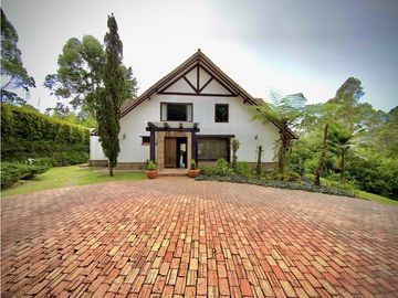 Venta Casa Chalet Holandes Independiente a 8 minutos de Llanogrande