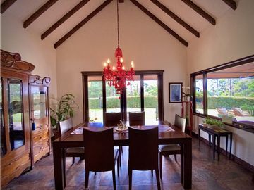 Venta Casa Chalet Holandes Independiente a 8 minutos de Llanogrande