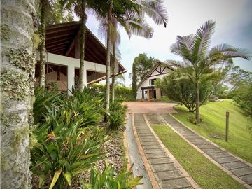 Venta Casa Chalet Holandes Independiente a 8 minutos de Llanogrande