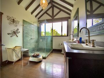 Venta Casa Chalet Holandes Independiente a 8 minutos de Llanogrande