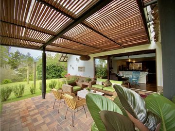 Venta Casa Chalet Holandes Independiente a 8 minutos de Llanogrande