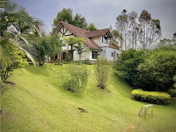 Venta Casa Chalet Holandes Independiente a 8 minutos de Llanogrande