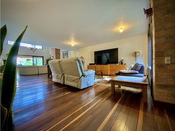 Venta Casa Chalet Holandes Independiente a 8 minutos de Llanogrande