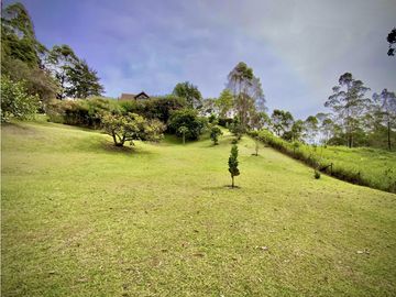 Venta Casa Chalet Holandes Independiente a 8 minutos de Llanogrande