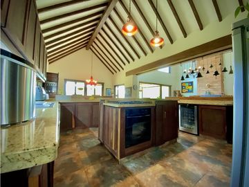Venta Casa Chalet Holandes Independiente a 8 minutos de Llanogrande