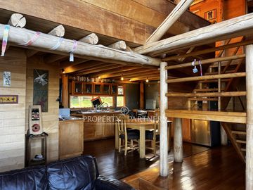 Se Vende Casa de Arquitectura Chilota amplio terreno de 5.000 m² en Llicaldad, Castro