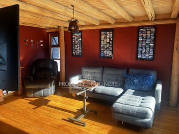 Se Vende Casa de Arquitectura Chilota amplio terreno de 5.000 m² en Llicaldad, Castro