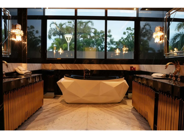 OCEAN REEF ISLAND / 1050M2 / 4 HABITACION/ LUJOSO / LINEA BLANCA