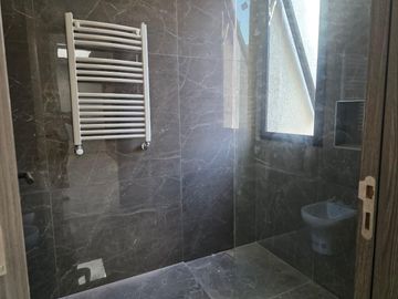 Casa en venta en La Luisita 4 dormitorios