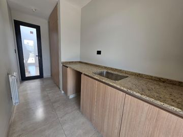 Casa en venta en La Luisita 4 dormitorios