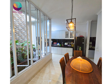 Dijual Rumah Mewah Cantik Full Renov SHM Di Legenda Wisata Cibubur