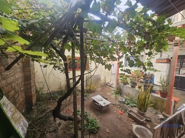 Casa Como Terreno En Excelente Ubicacion Av. Sta. Rosa C/ La Paz - La Perla