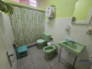 Casa Como Terreno En Excelente Ubicacion Av. Sta. Rosa C/ La Paz - La Perla