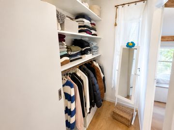 VENTA CASA 4 AMBIENTES EN VILLA ADELINA