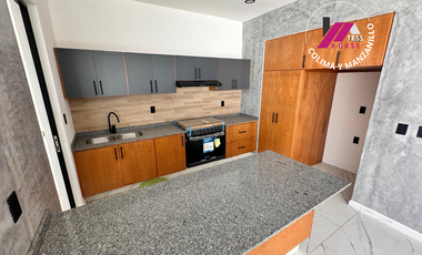 CASA EN RESIDENCIAL ARBOL DE AGUA