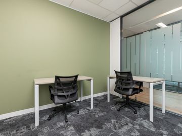 Espacio de oficina en renta para 4 personas en Centrum Park