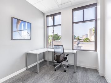 Alquiler de oficinas bellamente diseñadas para 1 persona en MEXICO CITY, Hamburgo