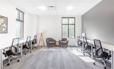 Alquiler de oficina abierta bellamente diseñada para 15 personas en Bogota, Spaces Nuestro