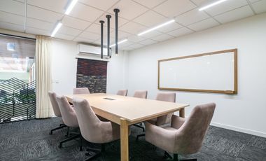 Alquiler de oficinas bellamente diseñadas para 3 personas en Bogotá, Spaces Nogal