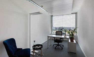 Alquiler de oficinas bellamente diseñadas para 1 persona en Bogota, Connecta 80