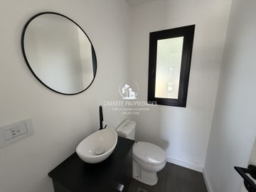 OPORTUNIDAD. Casa en venta de 4 ambientes. Barrio San Ramón. Pilar del Este